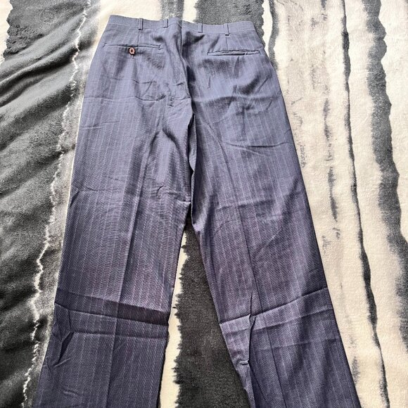 Harry Rosen Men's Pin-stripe Blazer and Pants - Picture 3 of 14